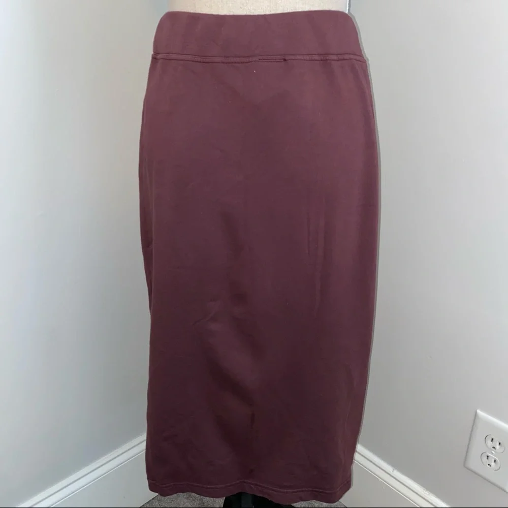 Free People from Urban Outfitters burgundy plum knit midi skirt size Small